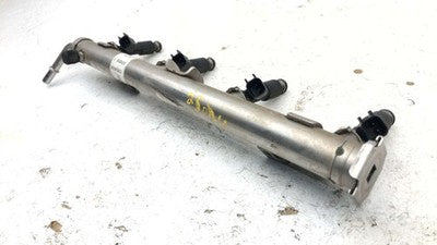 05-10 Cobalt Complete Fuel Rail With Injectors Set Loaded Oem 2.2L 12582219
