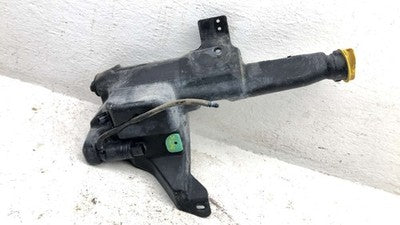 2015-2018 Dodge Ram 4500 Windshield Washer Fluid Reservoir With Pump Oem Wiper