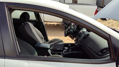 Kia Forte Passenger Right Front Side Window Door Glass Oem 824211M010