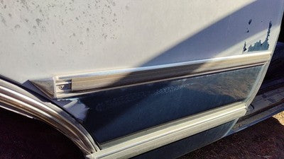 1989 Olds Cutlass Cierra Passenger Right Rear Upper Moulding On Quarter Panel