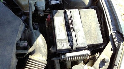 05-07 Pontiac G6 Complete Battery Box Mount Tray With Hold Down Oem 2.4L 3.5L