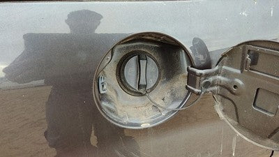 2005-2009 Chevy Equinox Fuel Filler Neck Assembly With Gas Cap Oem 25820152