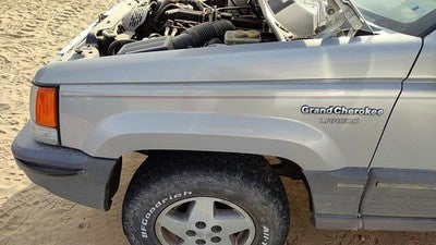 1993-1998 Jeep Grand Cherokee Driver Left Front Fender Oem Silver 55031834