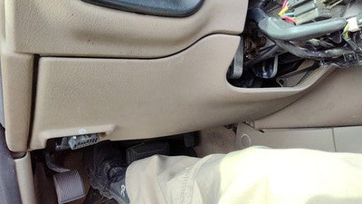 2004-2005 Ford Explorer Lower Dash Under Column Knee Bolster Trim Panel Tan Gp