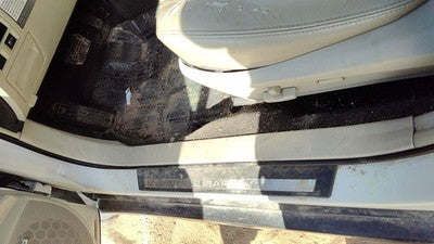 12 Legacy Outback Driver Left Lower Sill Step Moulding Trim Panel Wil Warm Ivory