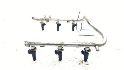 2001-2005 Mercedes C240 Complete Fuel Rail With Injectors Set Loaded Oem 2.6L