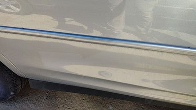 98-02 Intrigue Passenger Right Rear Moulding From Door Back Trim Silver 17U