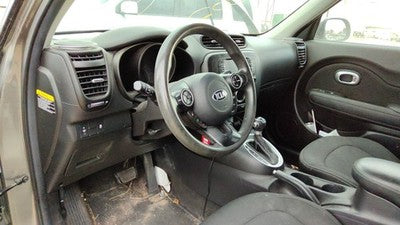 2017-2019 Kia Soul Passenger Right Front Spindle Steering Knuckle With Wheel Hub