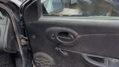 2003-2007 Saturn Ion Passenger Right Front Door Trim Panel Manual Black 19E