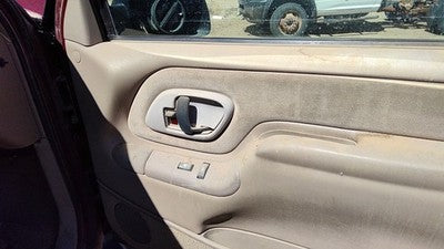 1995-99 Gmc Yukon Passenger Right Front Inside Door Trim Panel Only Oem Tan 522