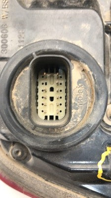 19-24 Dodge Ram 1500 Passenger Right Rear Tail Light Blind Spot Guide Pins Broke