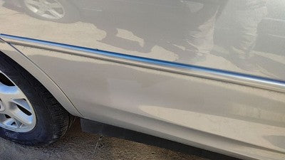 98-02 Intrigue Passenger Right Rear Moulding From Door Back Trim Silver 17U