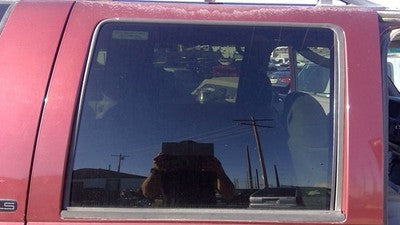 1995-2000 Chevy Tahoe Passenger Right Rear Side Window Door Glass Oem Back