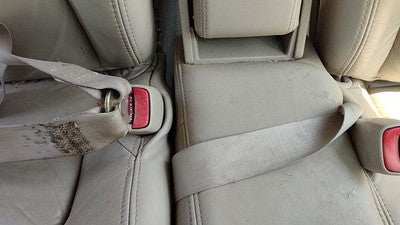 99 Cadillac Deville Passenger Right Front Seat Belt Buckle Receiver 152 Neutral