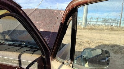 73-91 Sierra C3500 Passenger Right Front Vent Window Small Door Glass With Frame