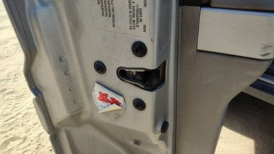 2007 Chevy Equinox Driver Left Front Door Latch With Rods/Cables Oem