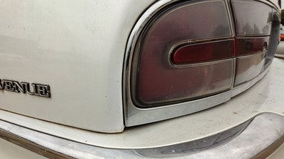 1998-04 Buick Park Ave Driver Left Tail Light Brake Lamp Oem Rear Crack 16525981