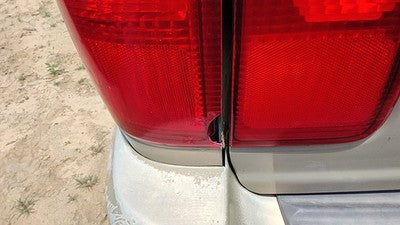 98-00 Navigator Driver Left Tail Light Brake Lamp Rear Outer Quarter Mounted