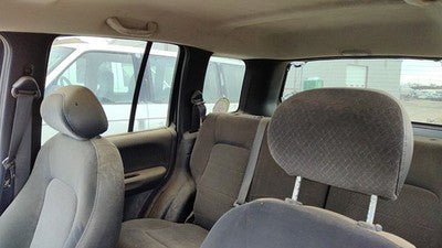 2002 Jeep Liberty Pair Of Front Headrests Oem Left Right Set Seat Wb351dvaa