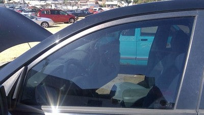 2011-2013 Kia Sorento Driver Left Front Side Window Door Glass Oem 824112P010