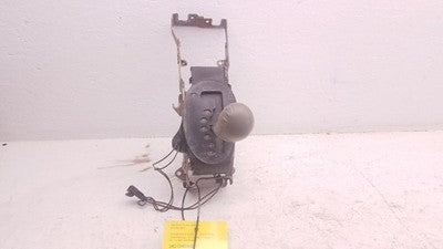 2001-2003 Oldsmobile Aurora Floor Shifter Assembly With Knob Used Automatic Tran
