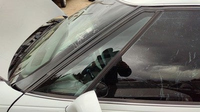 1992-99 Buick Lesabre Driver Left Front Vent Window Small Door Glass With Frame