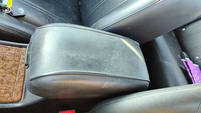 2003-2005 Hyundai Xg350 Center Console Lid Only Oem Arm Rest Fold Down Black