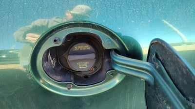 1998-2003 Ford Taurus Fuel Filler Neck Assembly With Gas Cap Oem Xf1z9034aa