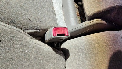 00 Lesabre Buick Lesabre Driver Left Front Seat Belt Buckle Receiver Gray 17B