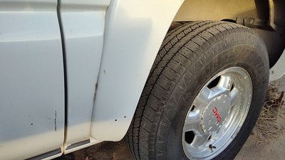 2001 Chevy Suburban Driver Left Rear Wheel Flare Moulding Back 50U Summit White