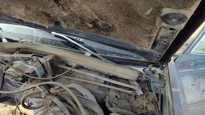 Chevy Caprice Driver Left Windshield Wiper Arm Oem Blade Lever