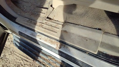2008 Lincoln Navigator Driver Left Lower Sill Step Moulding Trim Panel Oem Tan