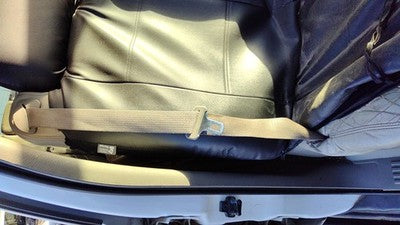 01-02 Suburban Passenger Right Front Seat Belt Retractor Shoulder 922 Light Gray