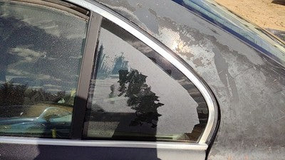 1997-2002 Bmw 540I Driver Left Rear Vent Window Back Door Glass With Frame Oem