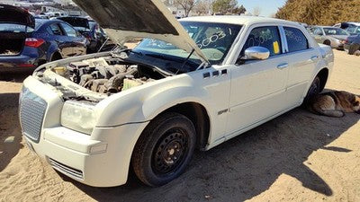 2005-2011 Chrysler 300 Driver Left Front Spindle Steering Knuckle With Wheel Hub