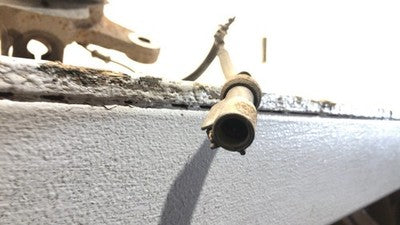 04-07 Monterey Passenger Right Front Spindle Steering Knuckle With Wheel Hub