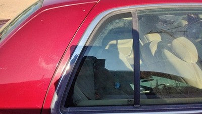 94-11 Grand Marquis Passenger Right Rear Vent Window Back Door Glass With Frame