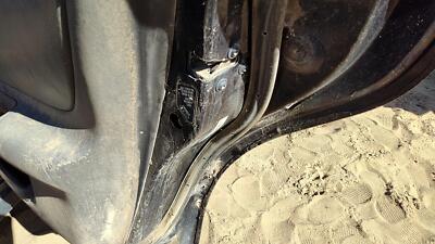 98-02 Oldsmobile Intrigue Passenger Right Rear Door Latch With Rods/cables Back