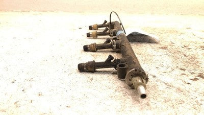02 Saturn Sl1 Sedan Complete Fuel Rail With Injectors Set Loaded Oem 1.9L Sohc