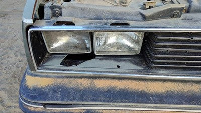 1985-1986 Pontiac 6000 Passenger Right Head Light Oem Front Lamp Pair Set