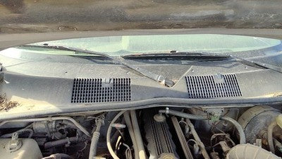 1994 Jeep Grand Cherokee Windshield Wiper Cowl Vent Trim Panel Oem Cover