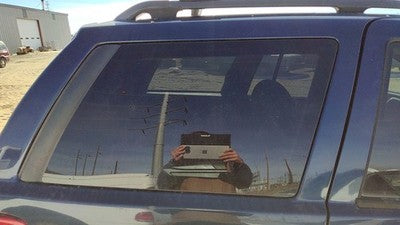 99-04 Jeep Grand Cherokee Passenger Right Rear Quarter Glass Back Side Window