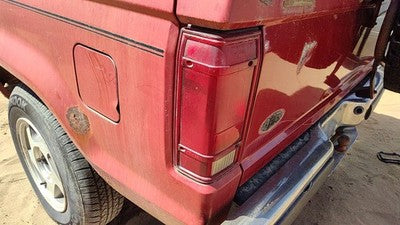 1984-1990 Ford Bronco 2 Driver Left Tail Light Brake Lamp Oem Rear E4Tz13404A
