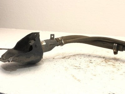2004-2006 Chevy Tahoe Fuel Filler Neck Assembly With Gas Cap Oem 15078967