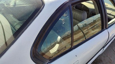 92-99 Bonneville Passenger Right Rear Vent Window Back Door Glass With Frame