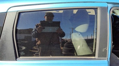 2014-2019 Nissan Versa Note Passenger Right Rear Side Window Door Glass Oem Back