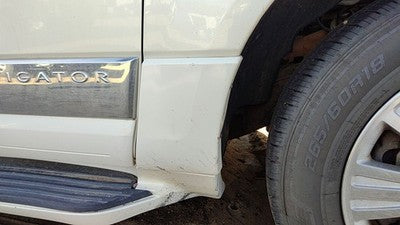 07-17 Navigator Passenger Right Moulding From Fender Trim Pv White Chocolate