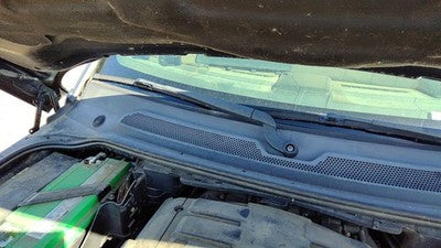 2006 Land Rover Lr3 Windshield Wiper Cowl Vent Trim Panel Oem Cover