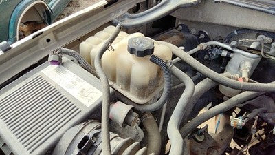 1999-2004 Silverado 1500 Coolant Reservoir Radiator Overflow Tank Bottle Oem