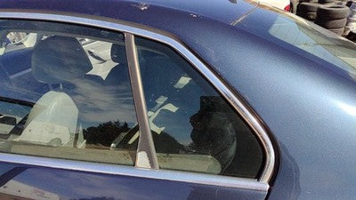 2005-2010 Vw Jetta Driver Left Rear Vent Window Back Door Glass With Frame Oem